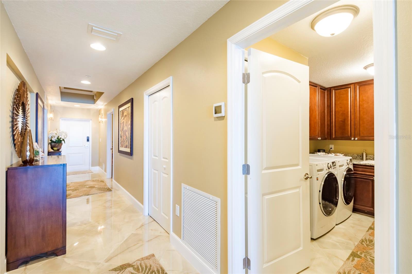 BEACH CLUB OF MADEIRA CONDO - Residential