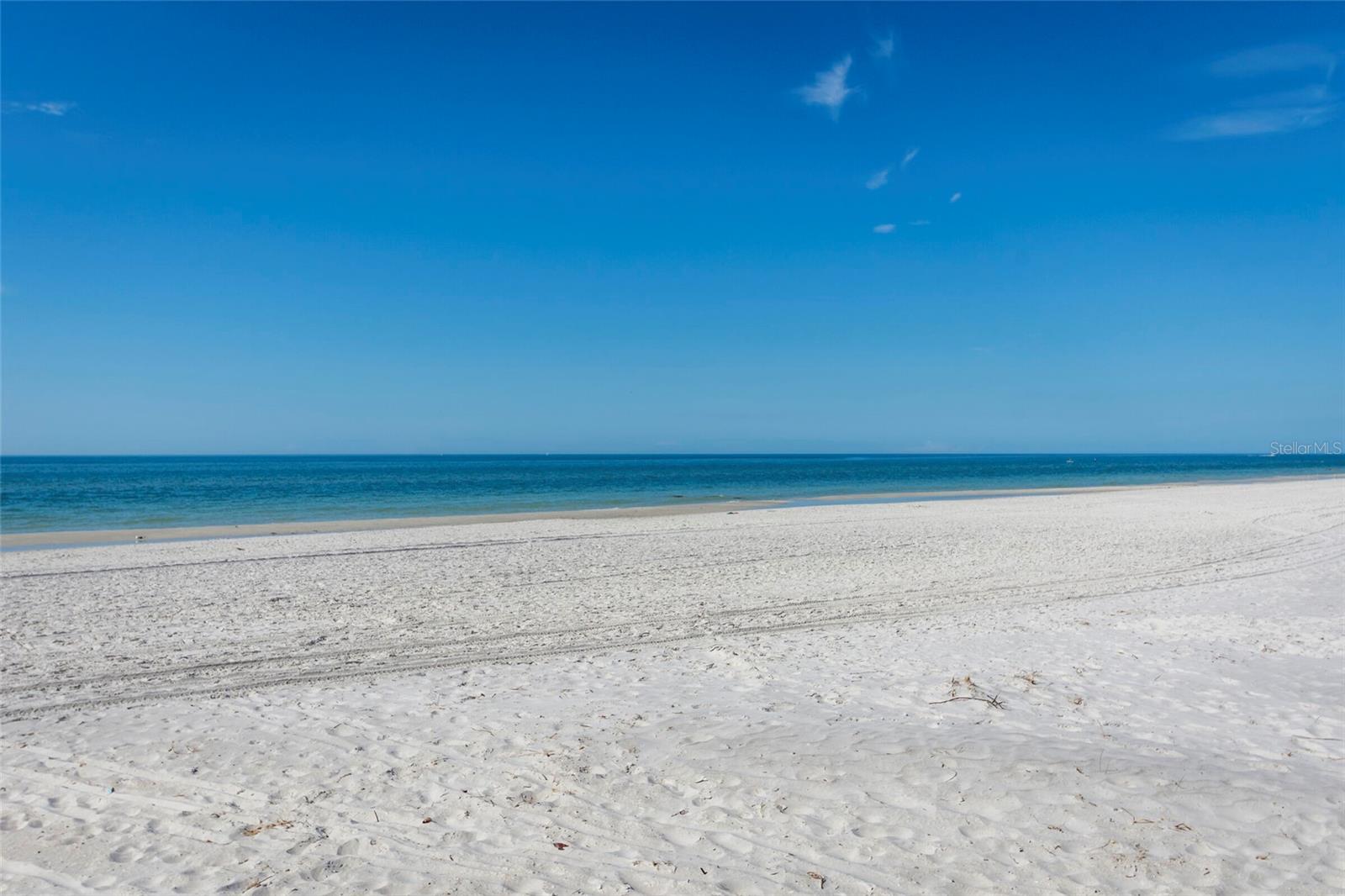 BEACH CLUB OF MADEIRA CONDO - Residential