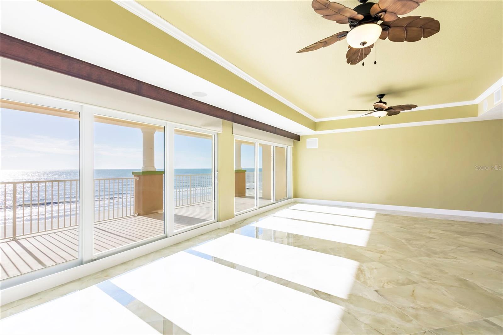 BEACH CLUB OF MADEIRA CONDO - Residential