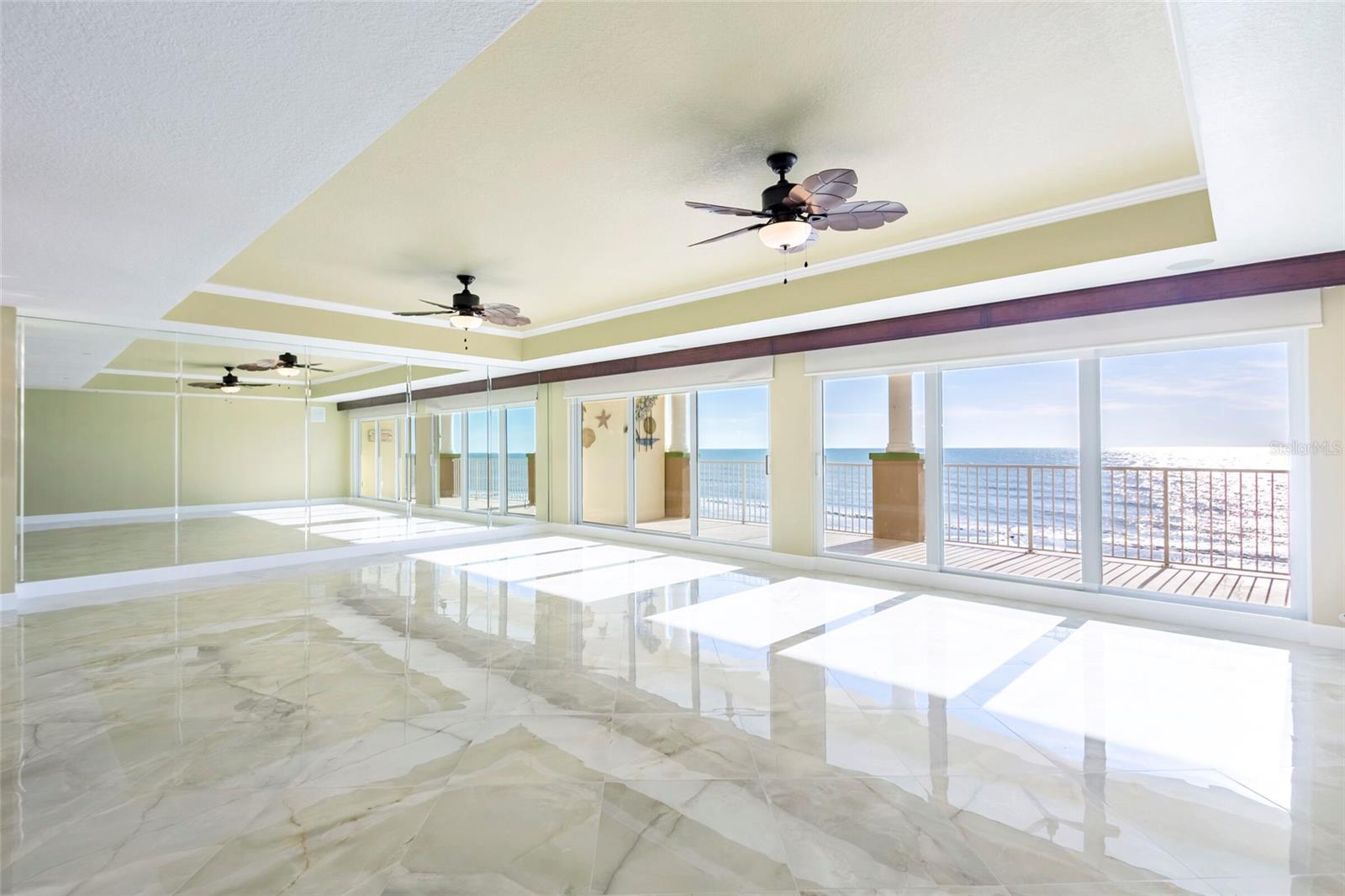 BEACH CLUB OF MADEIRA CONDO - Residential