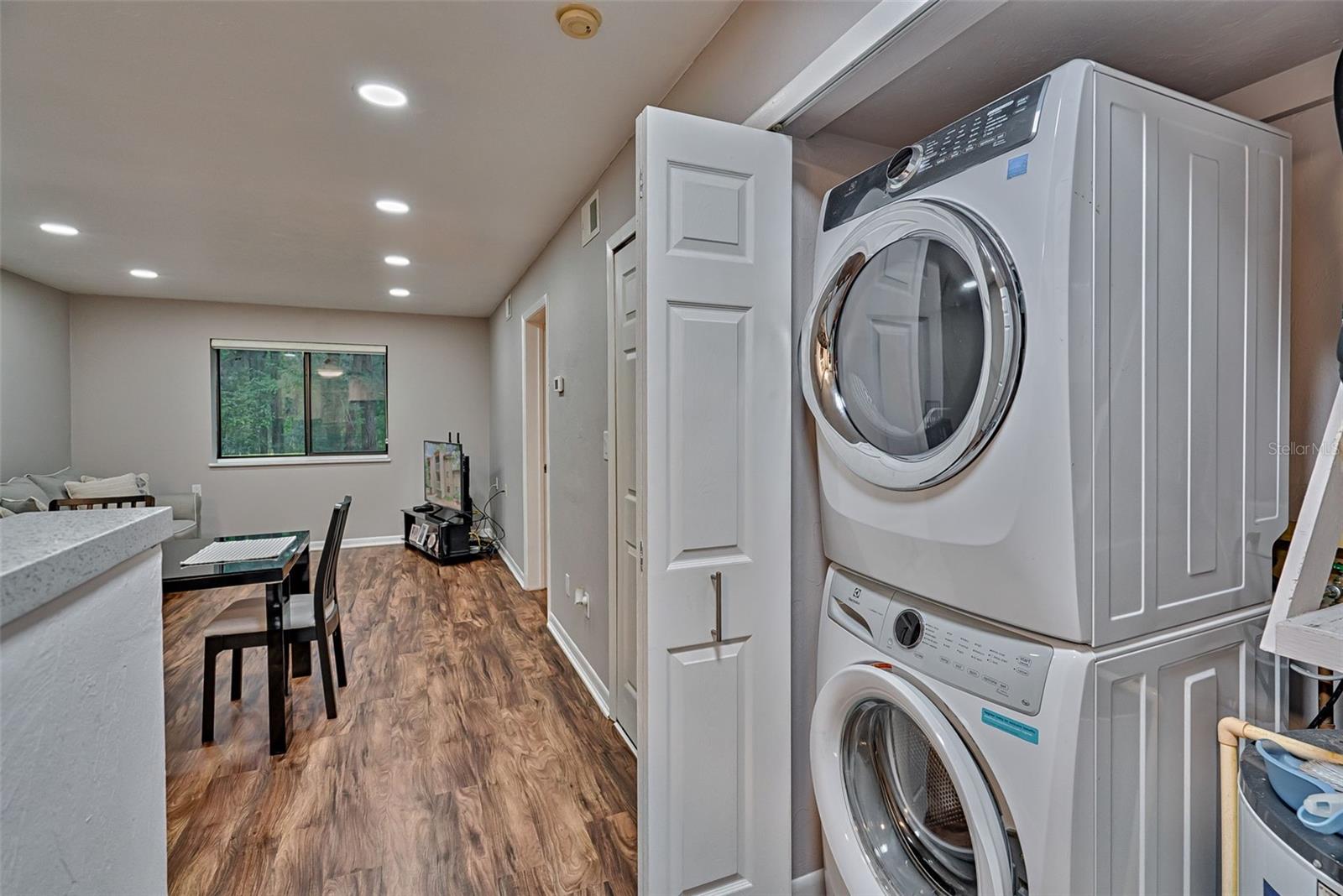 TREEHOUSE VILLAGE - Residential