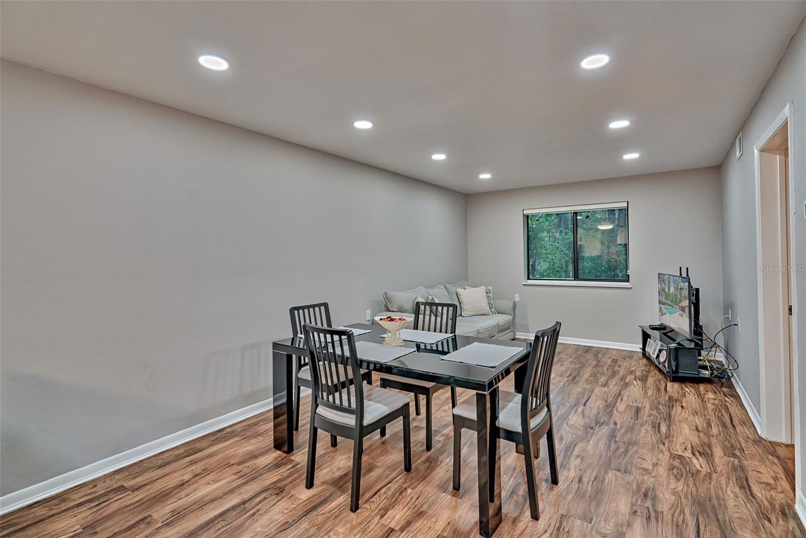 TREEHOUSE VILLAGE - Residential