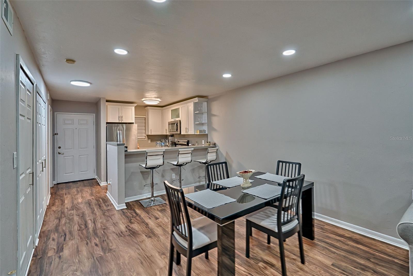 TREEHOUSE VILLAGE - Residential