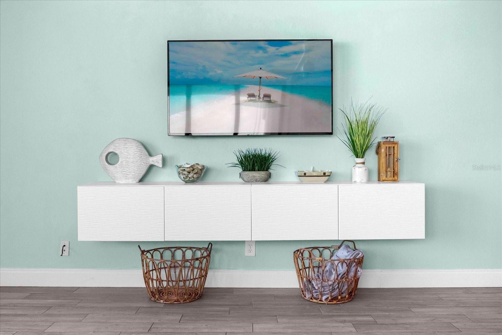 HORIZONS CONDO - Residential