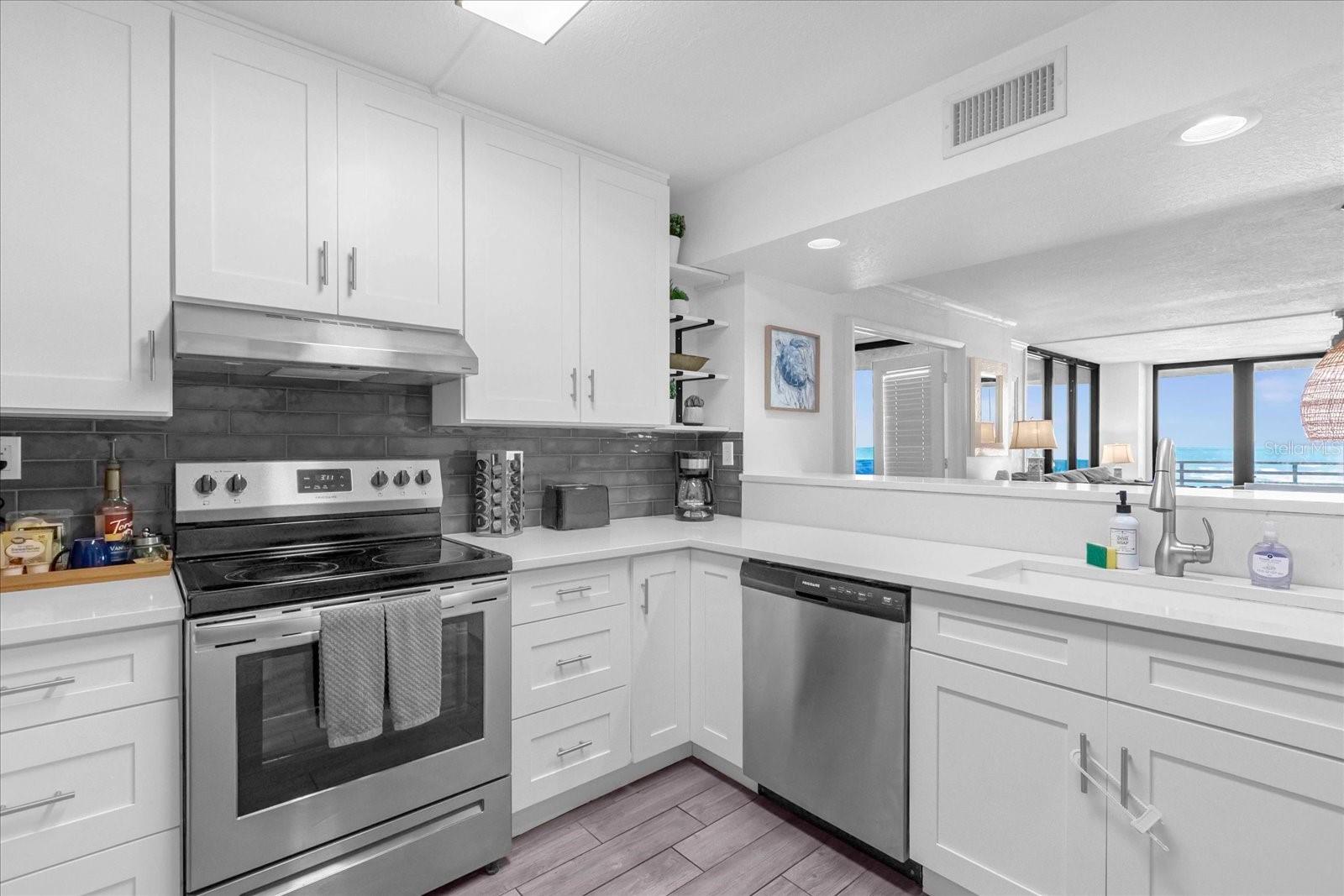 HORIZONS CONDO - Residential