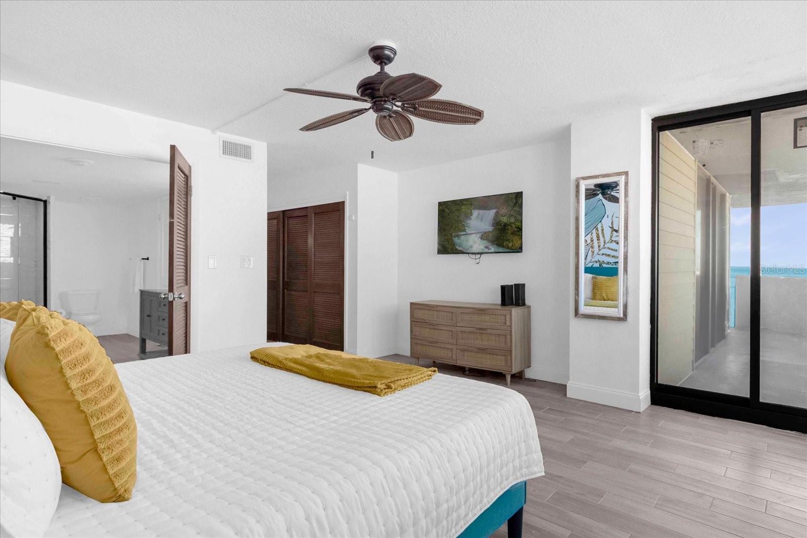 HORIZONS CONDO - Residential