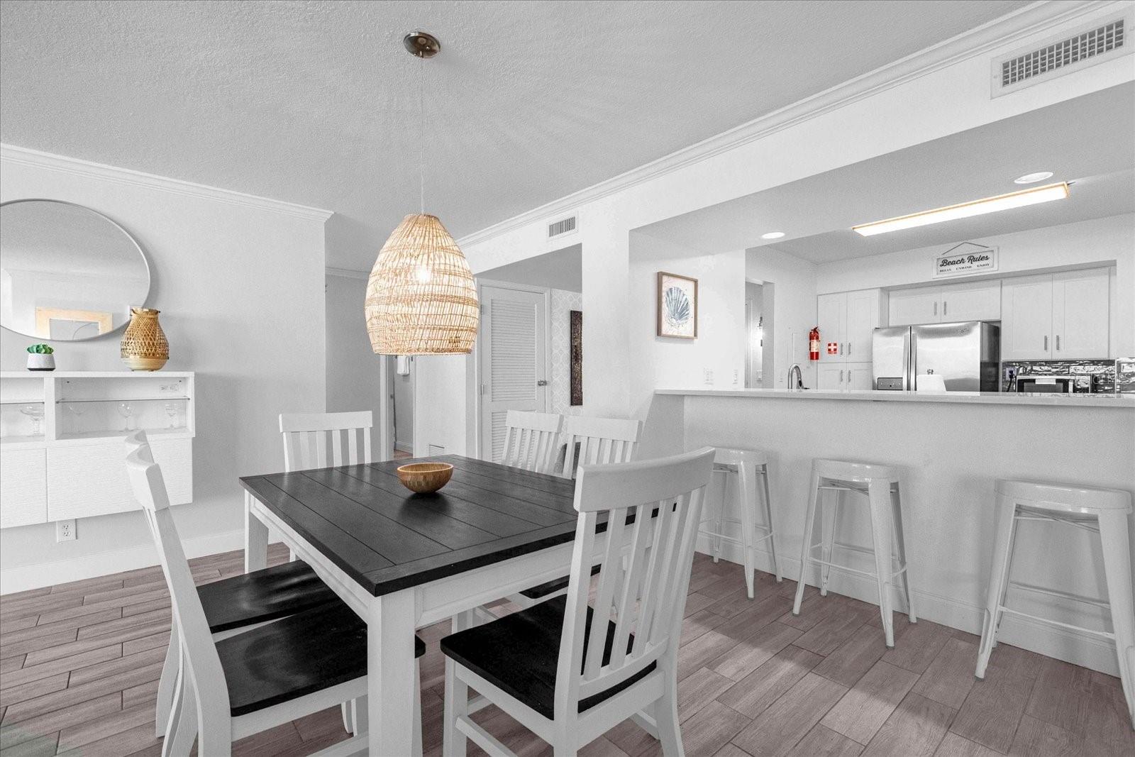 HORIZONS CONDO - Residential