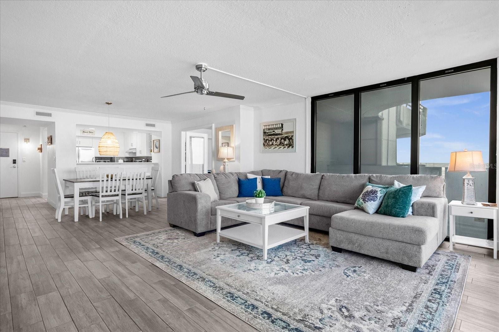 HORIZONS CONDO - Residential