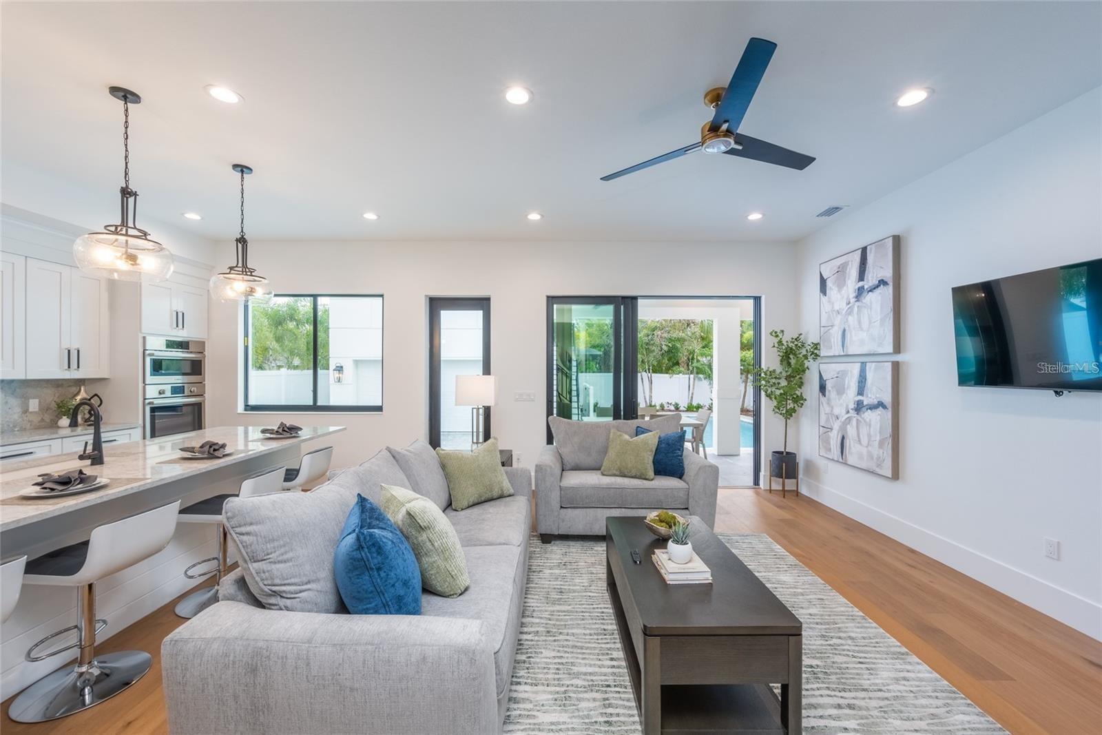 RUSTIC LODGE - Residential