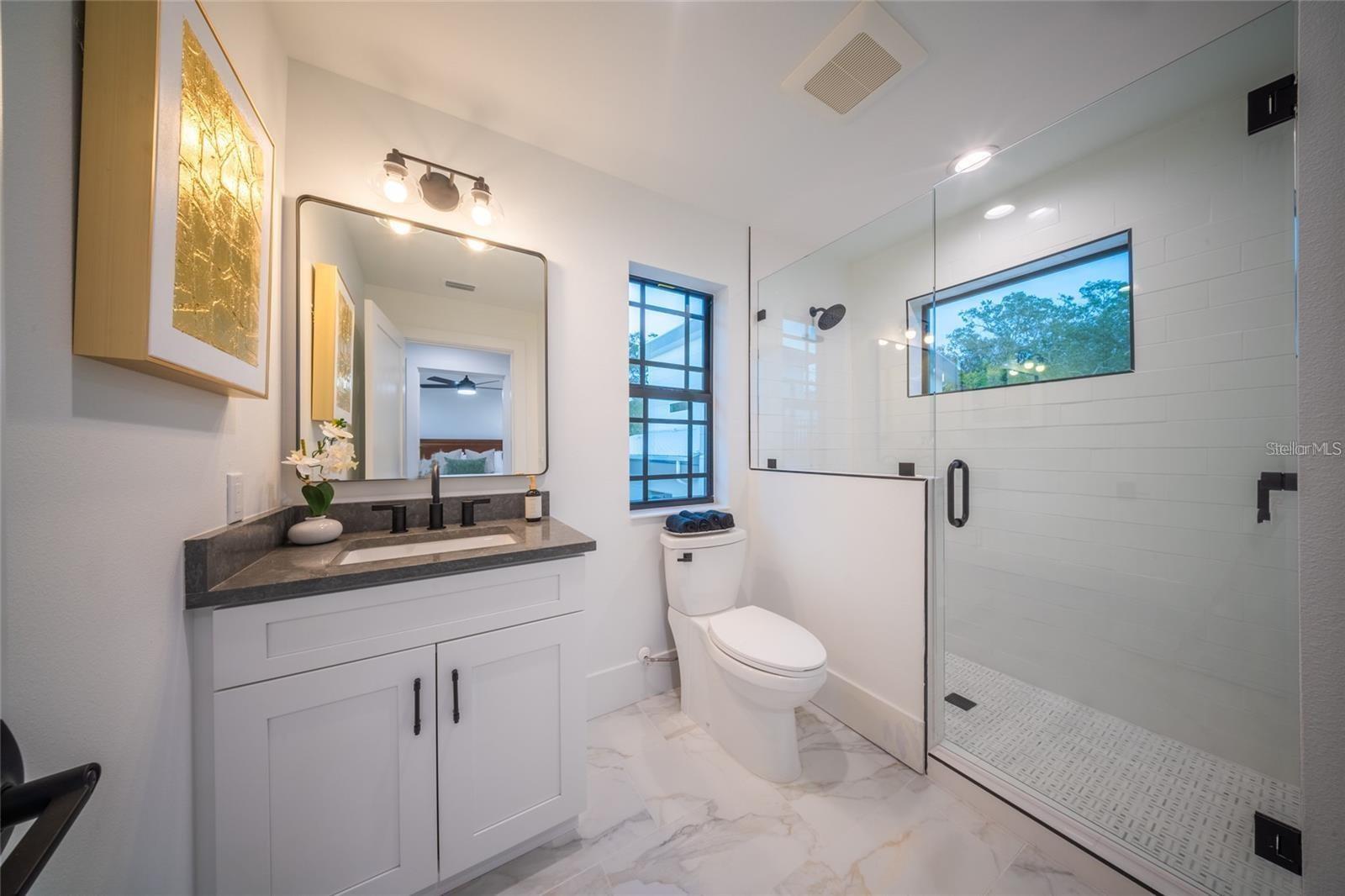 RUSTIC LODGE - Residential