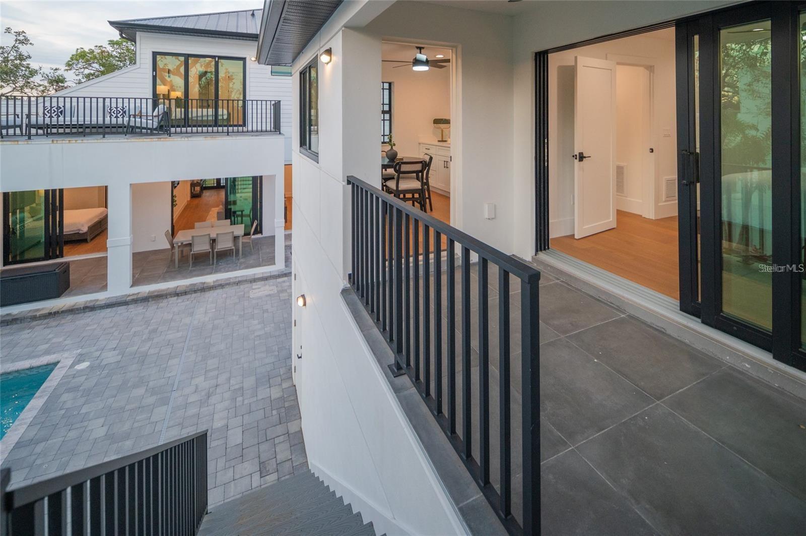 RUSTIC LODGE - Residential