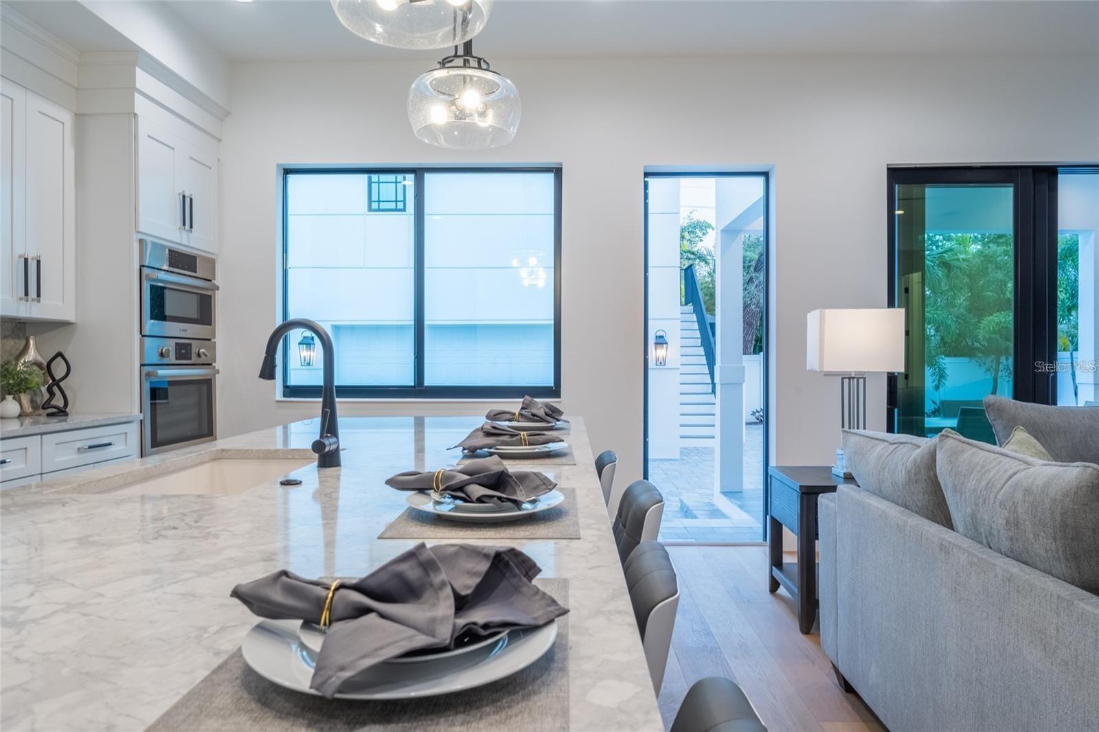 RUSTIC LODGE - Residential