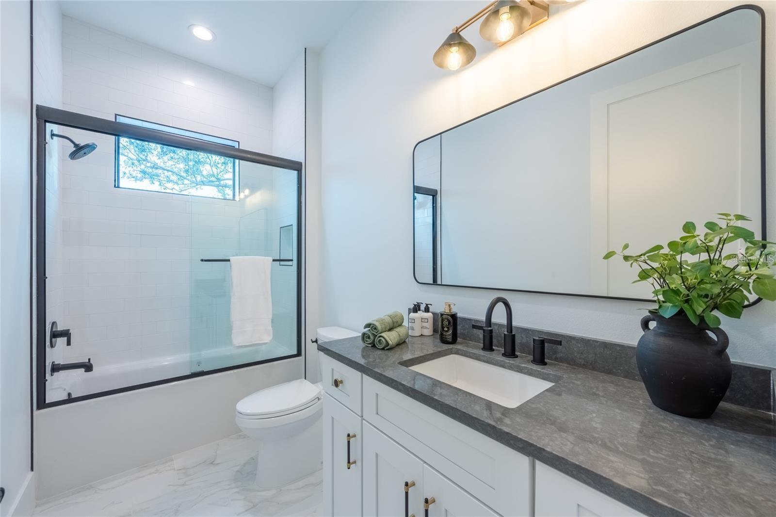 RUSTIC LODGE - Residential