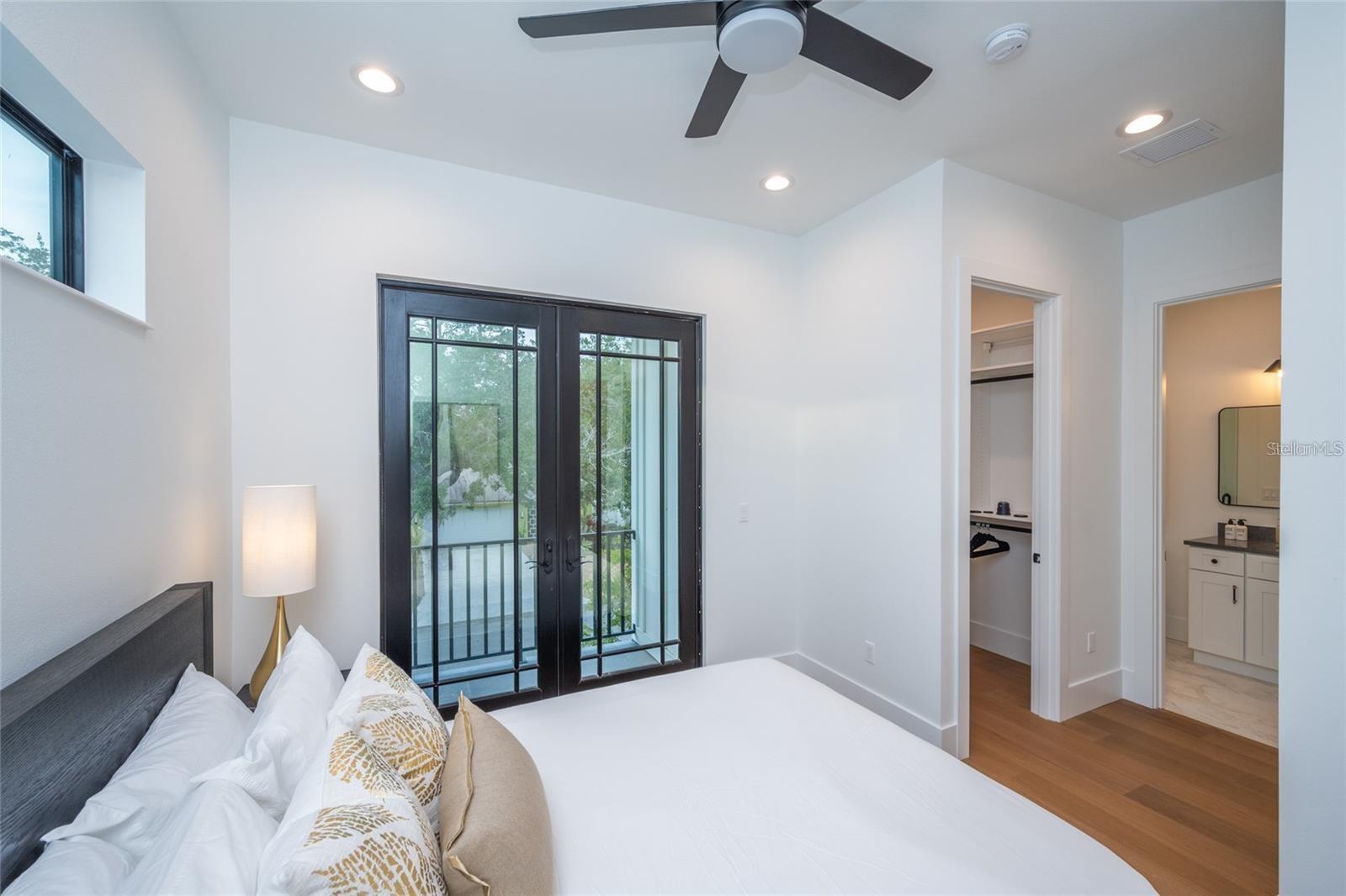 RUSTIC LODGE - Residential