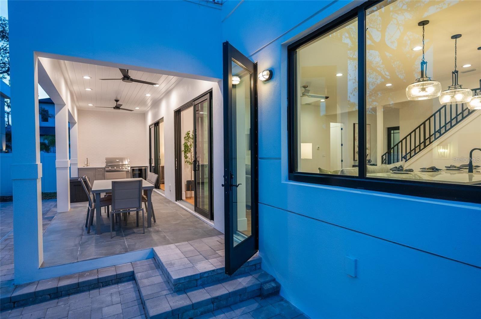 RUSTIC LODGE - Residential