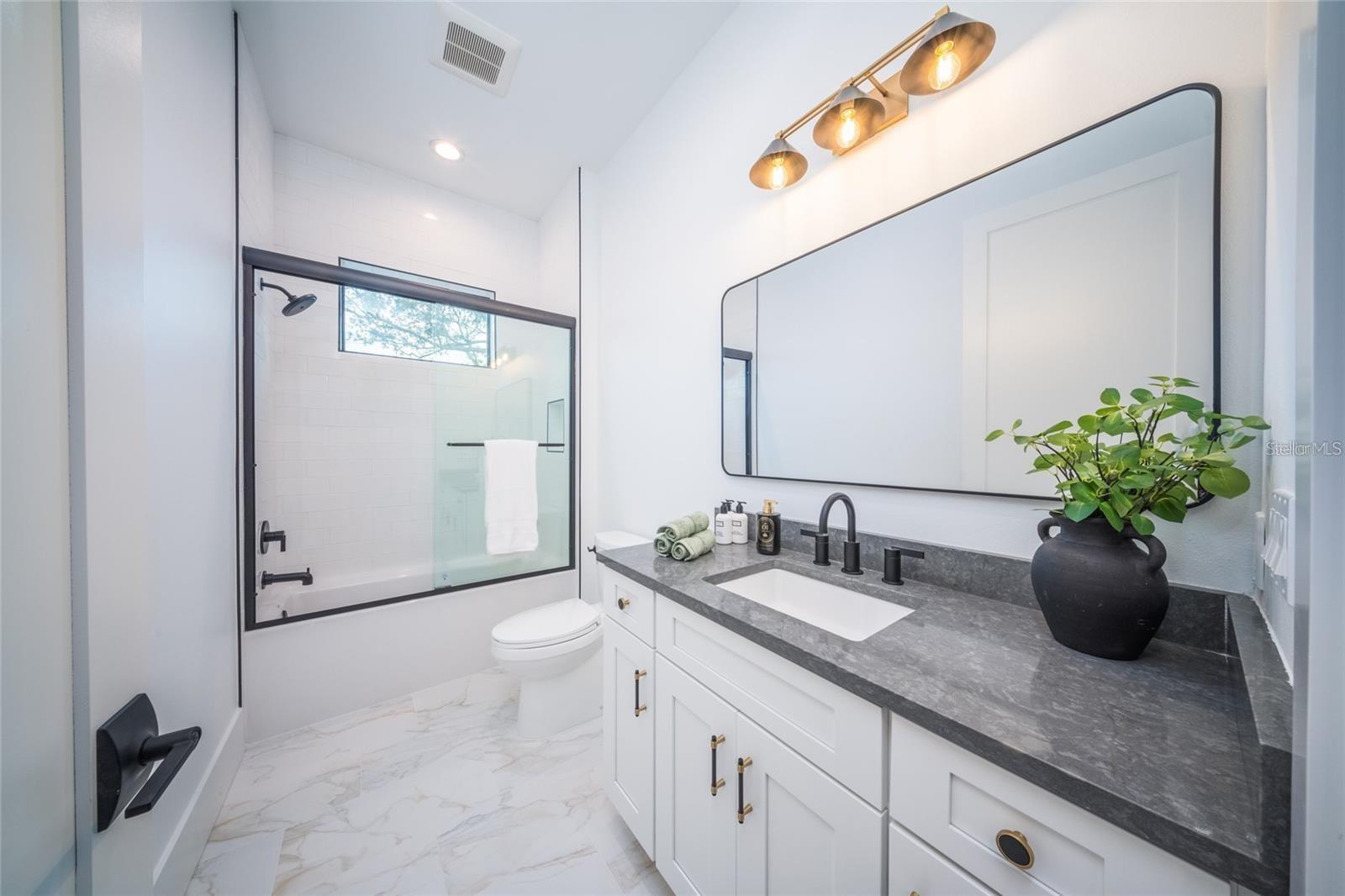 RUSTIC LODGE - Residential