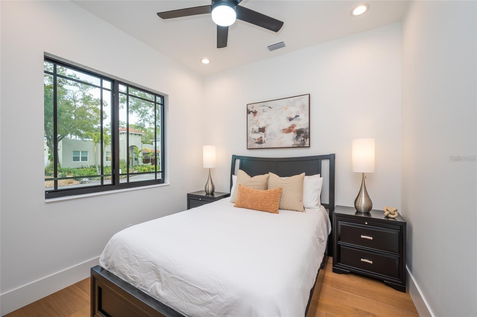 RUSTIC LODGE - Residential