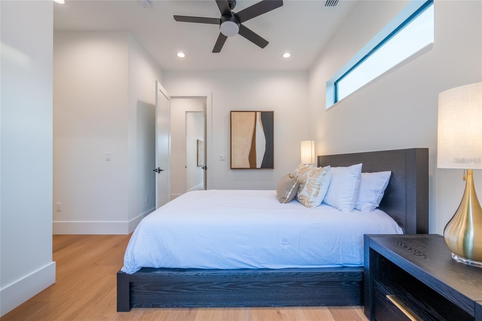 RUSTIC LODGE - Residential