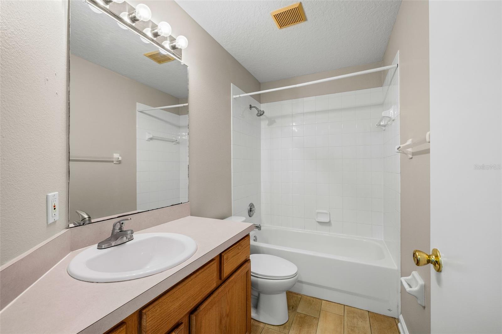 SOUTH POINTE PH 9 - Residential