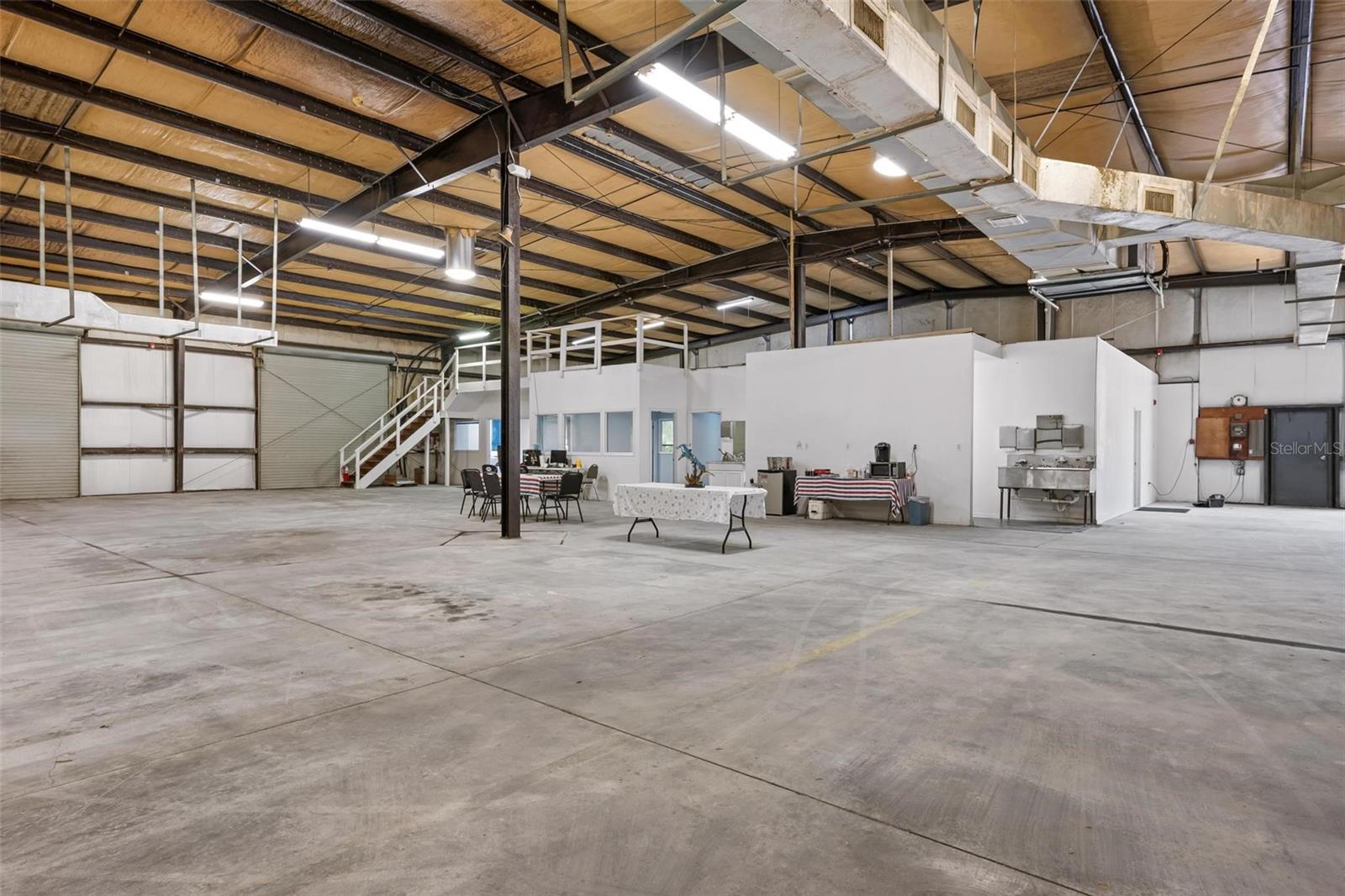 ONECO PARK - Commercial Sale
