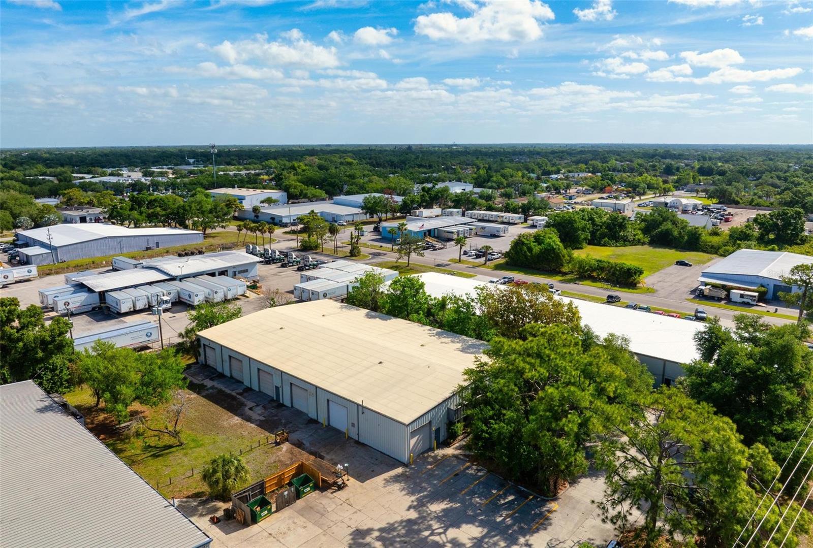 ONECO PARK - Commercial Sale