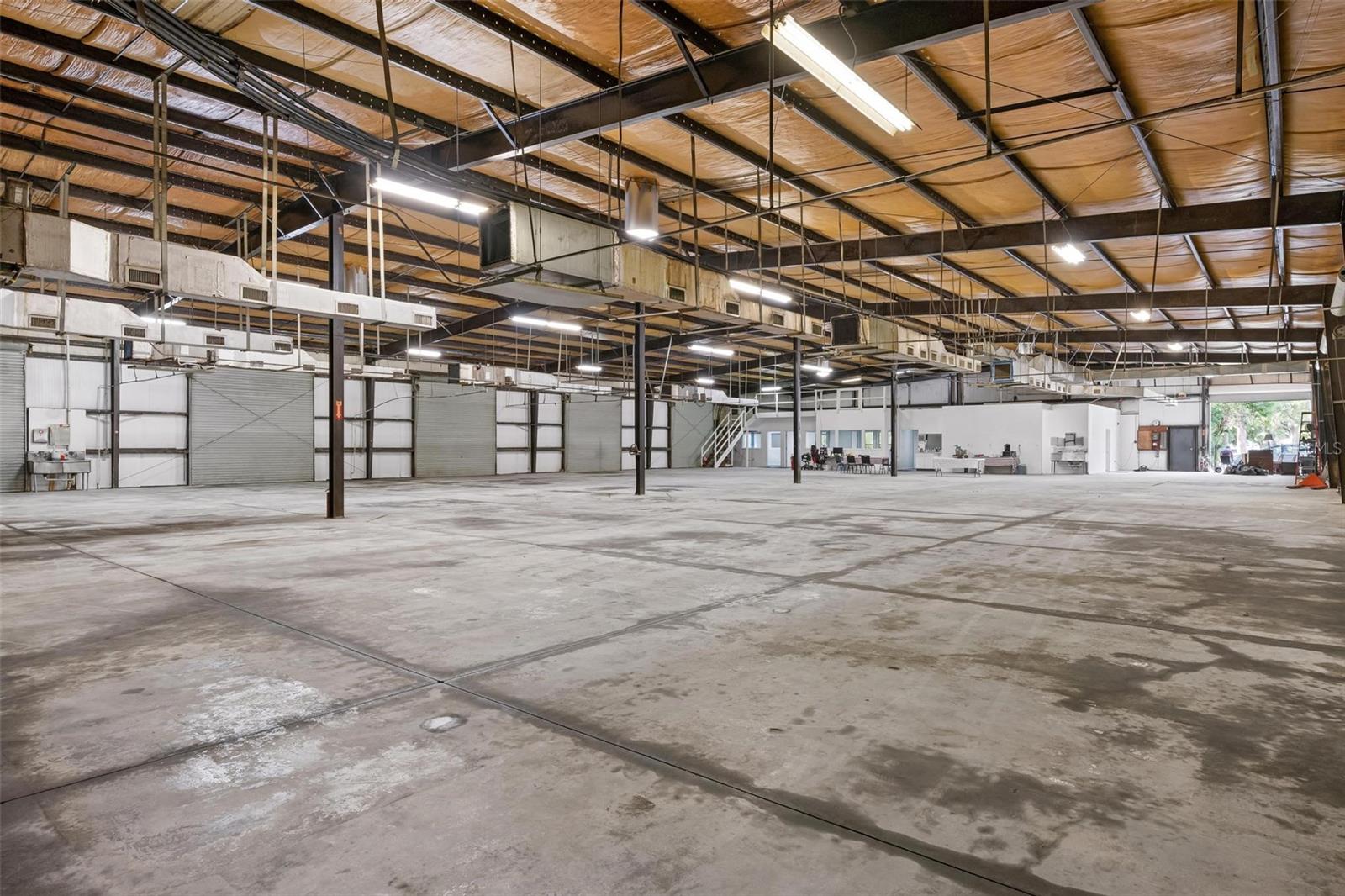 ONECO PARK - Commercial Sale