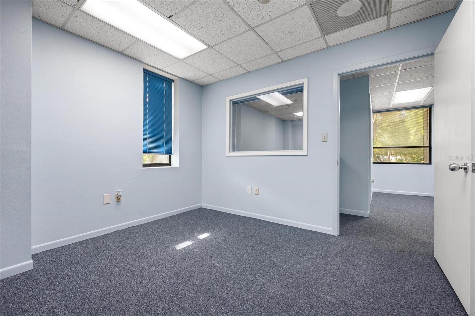 ONECO PARK - Commercial Sale