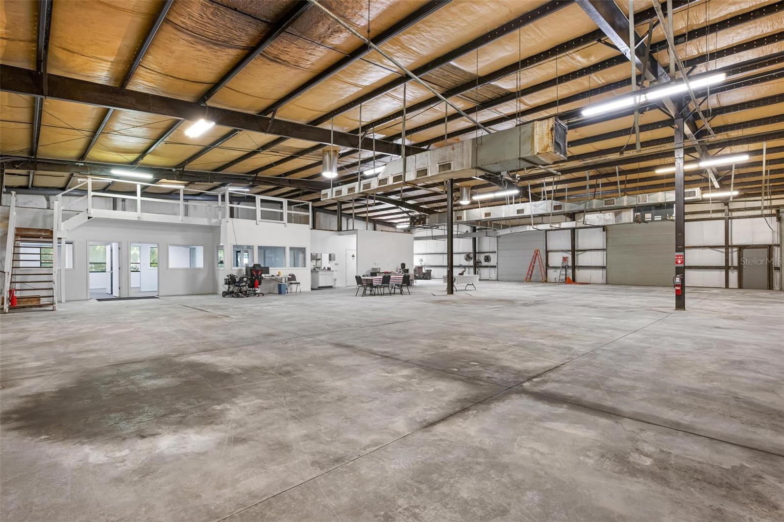 ONECO PARK - Commercial Sale