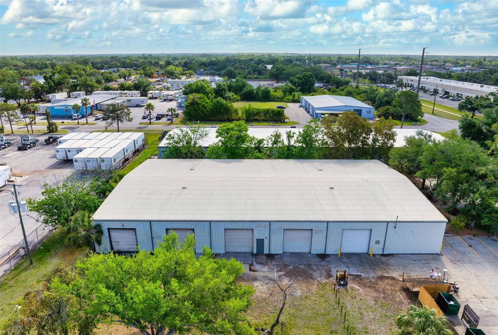 ONECO PARK - Commercial Sale