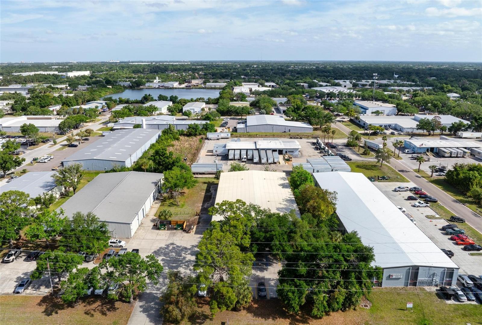 ONECO PARK - Commercial Sale