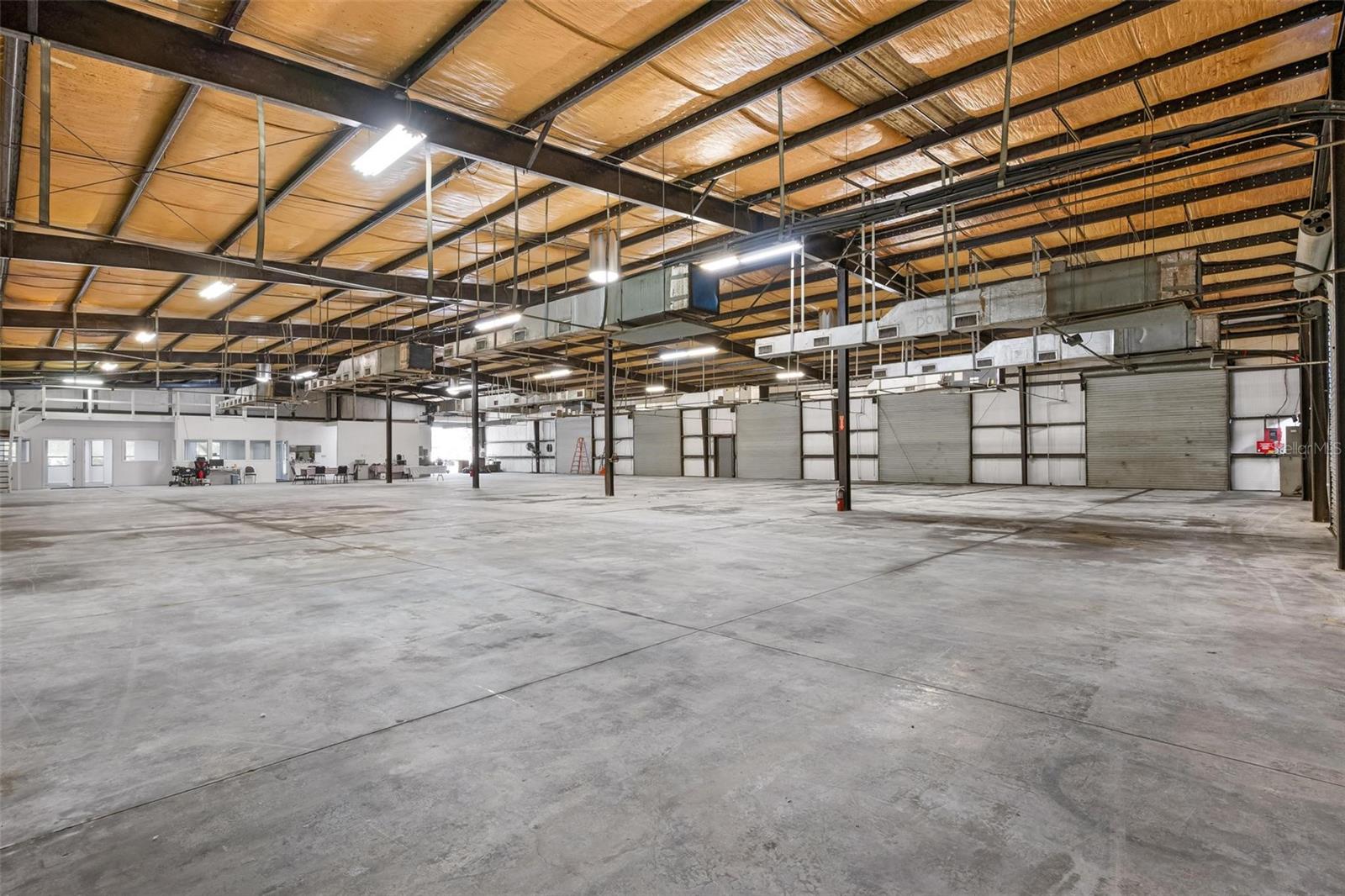 ONECO PARK - Commercial Sale