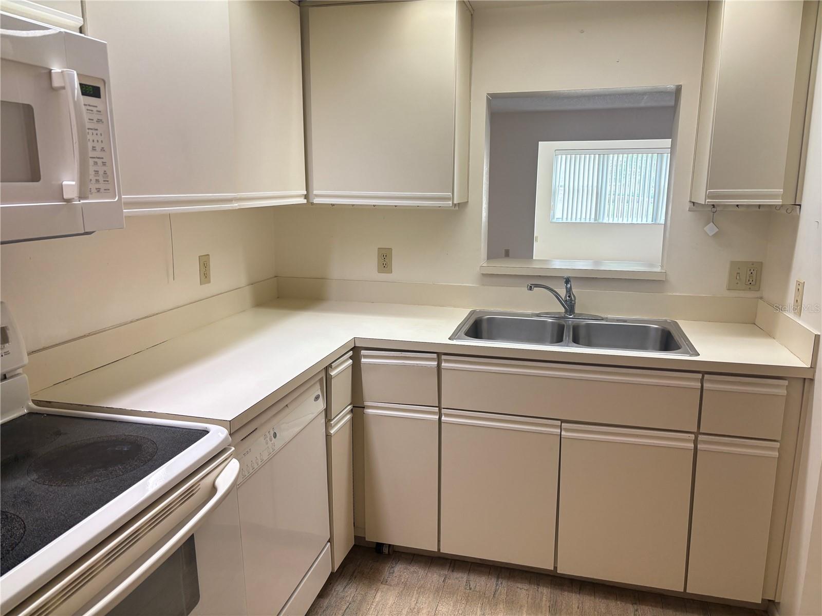 SUNSHINE TERRACE CONDO - Residential