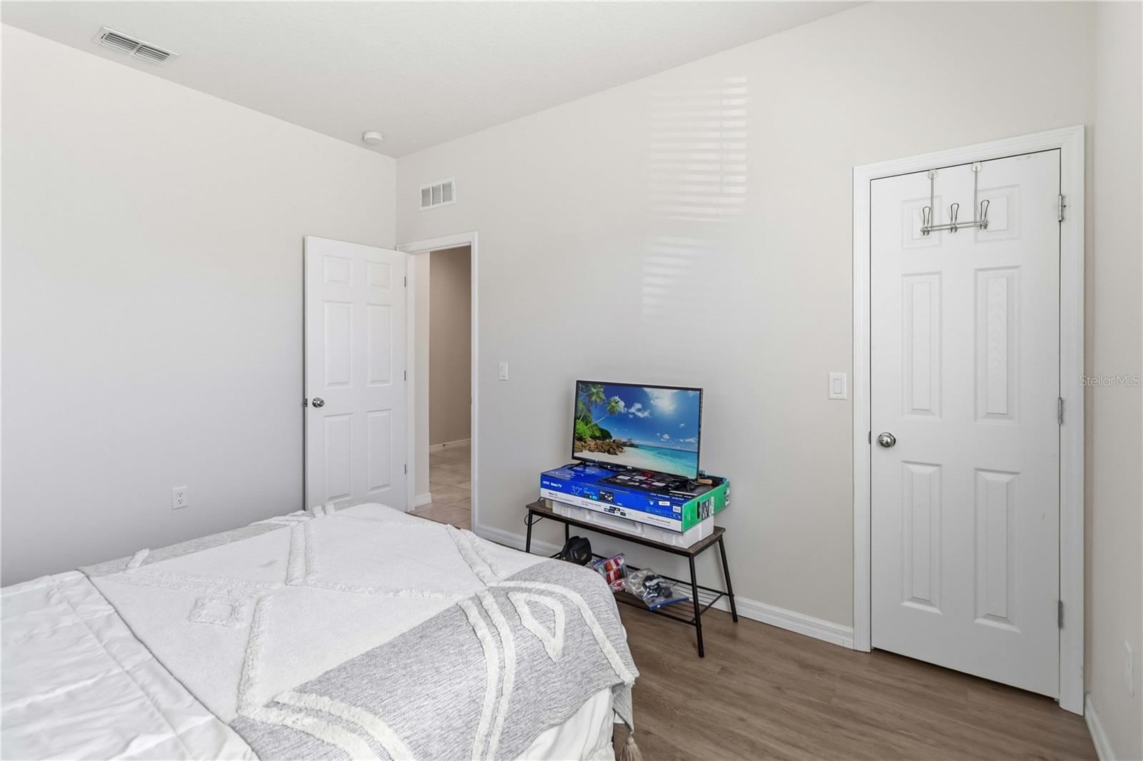 SERENOA VILLAGE 1 PHASE 1A-1 - Residential Lease