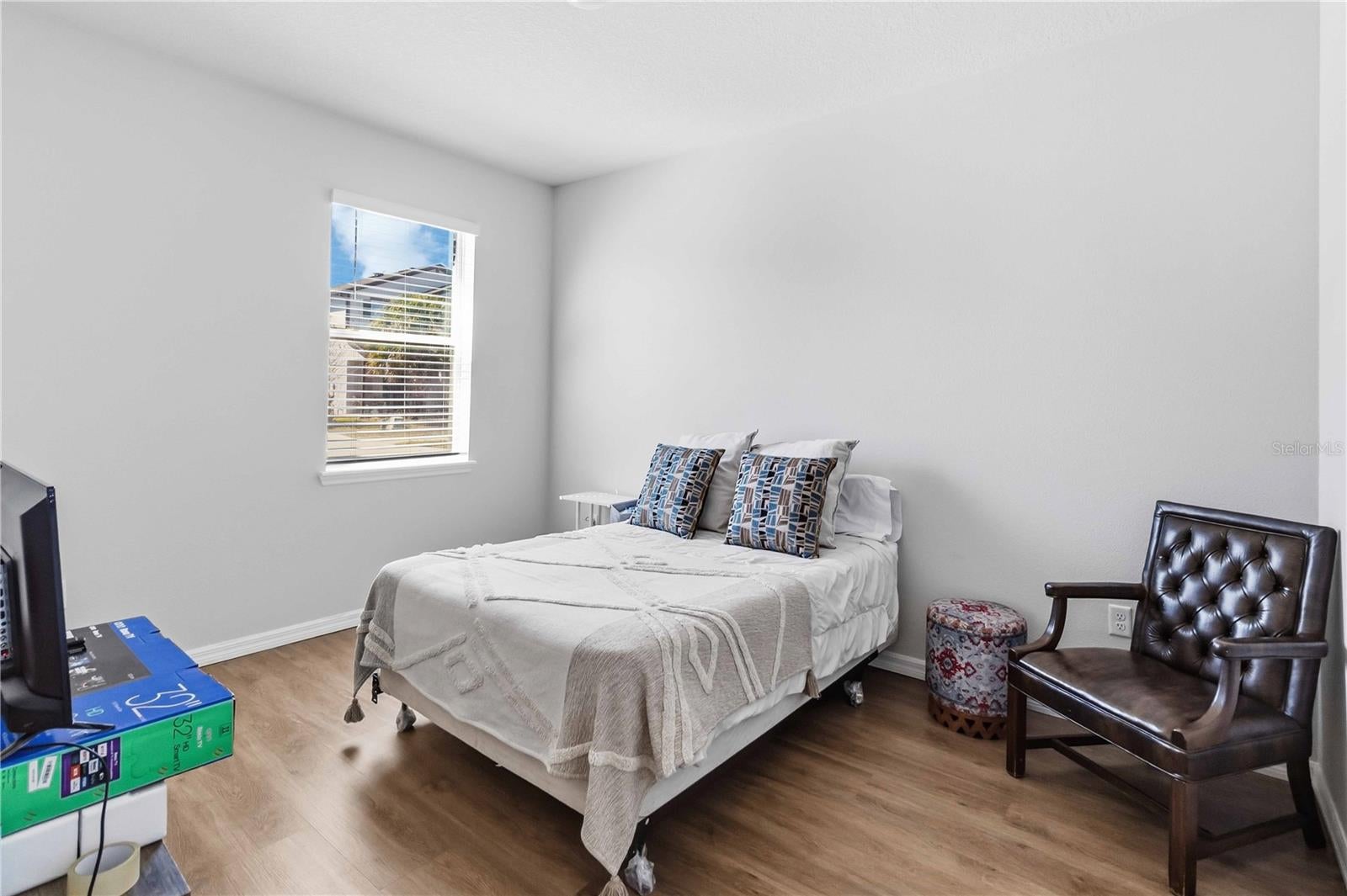 SERENOA VILLAGE 1 PHASE 1A-1 - Residential Lease