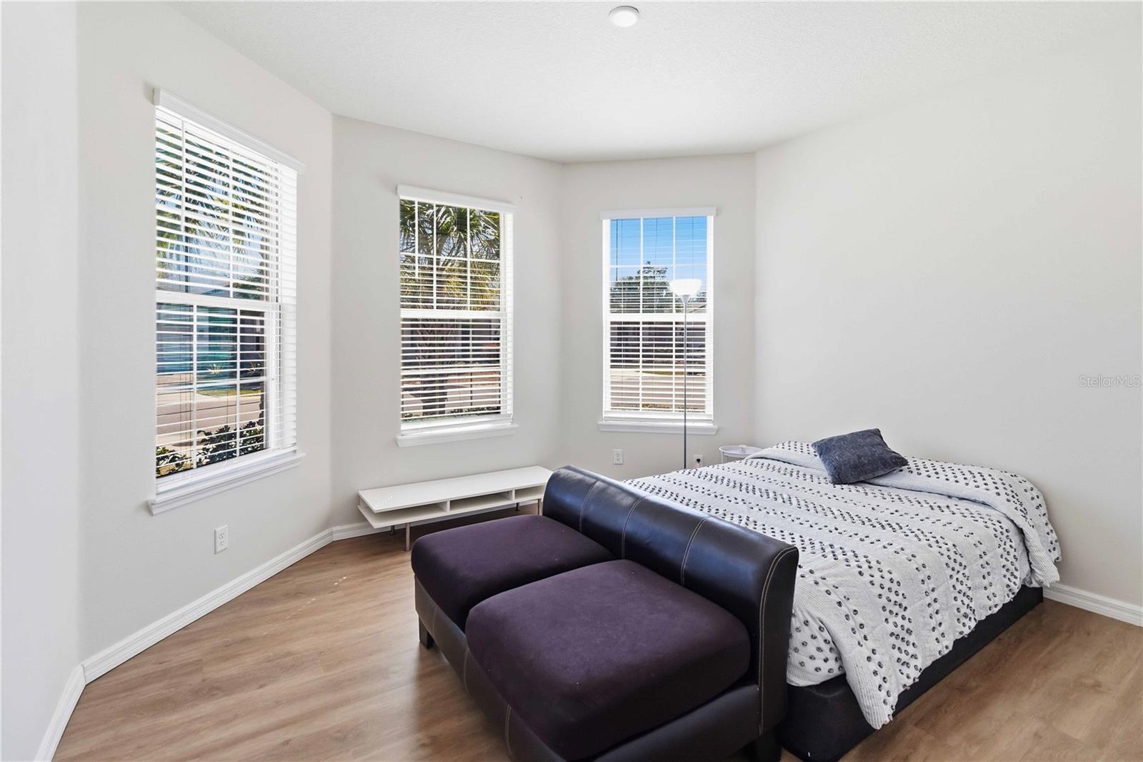 SERENOA VILLAGE 1 PHASE 1A-1 - Residential Lease