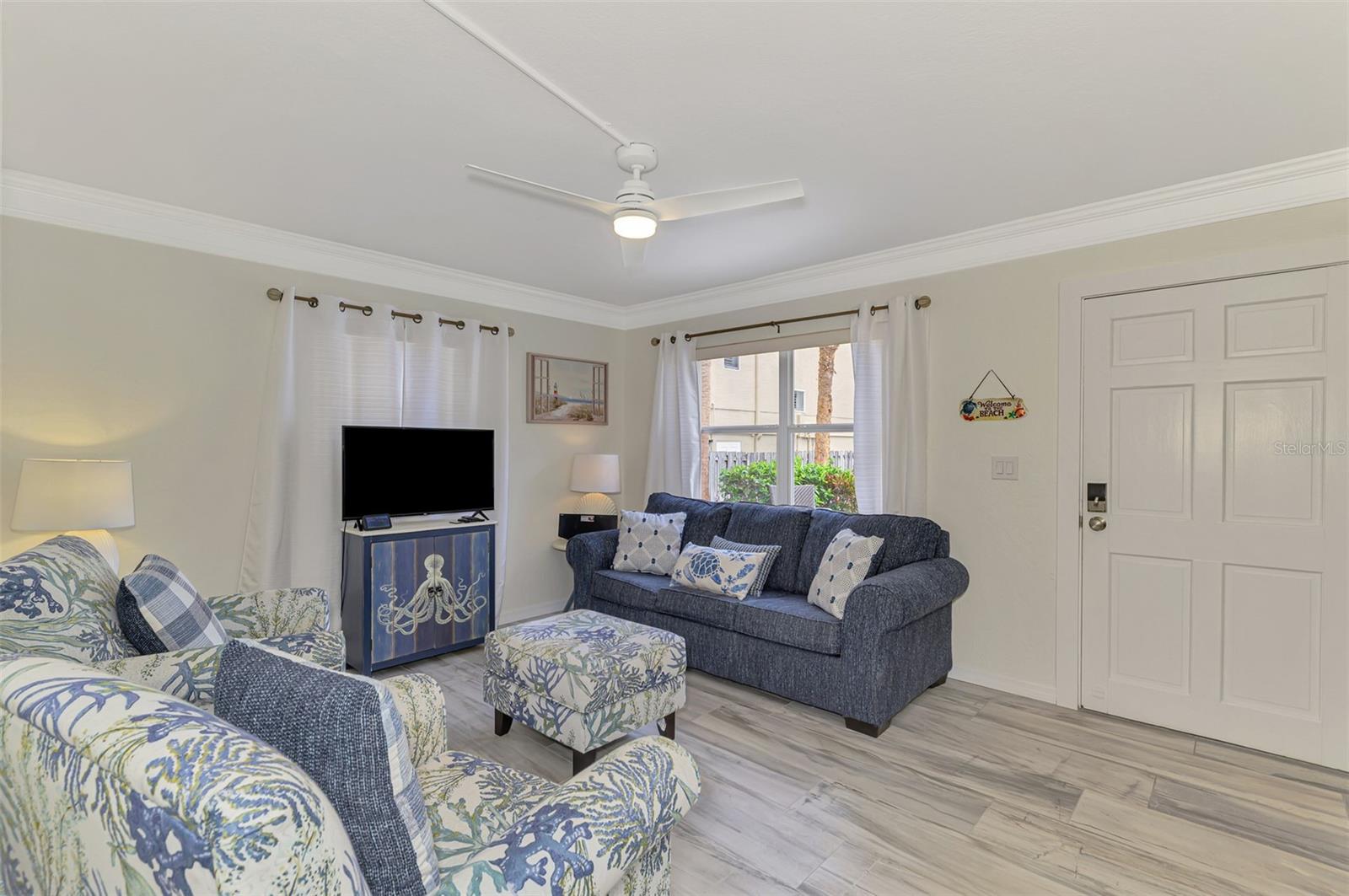 TWIN BANYAN - Residential Lease