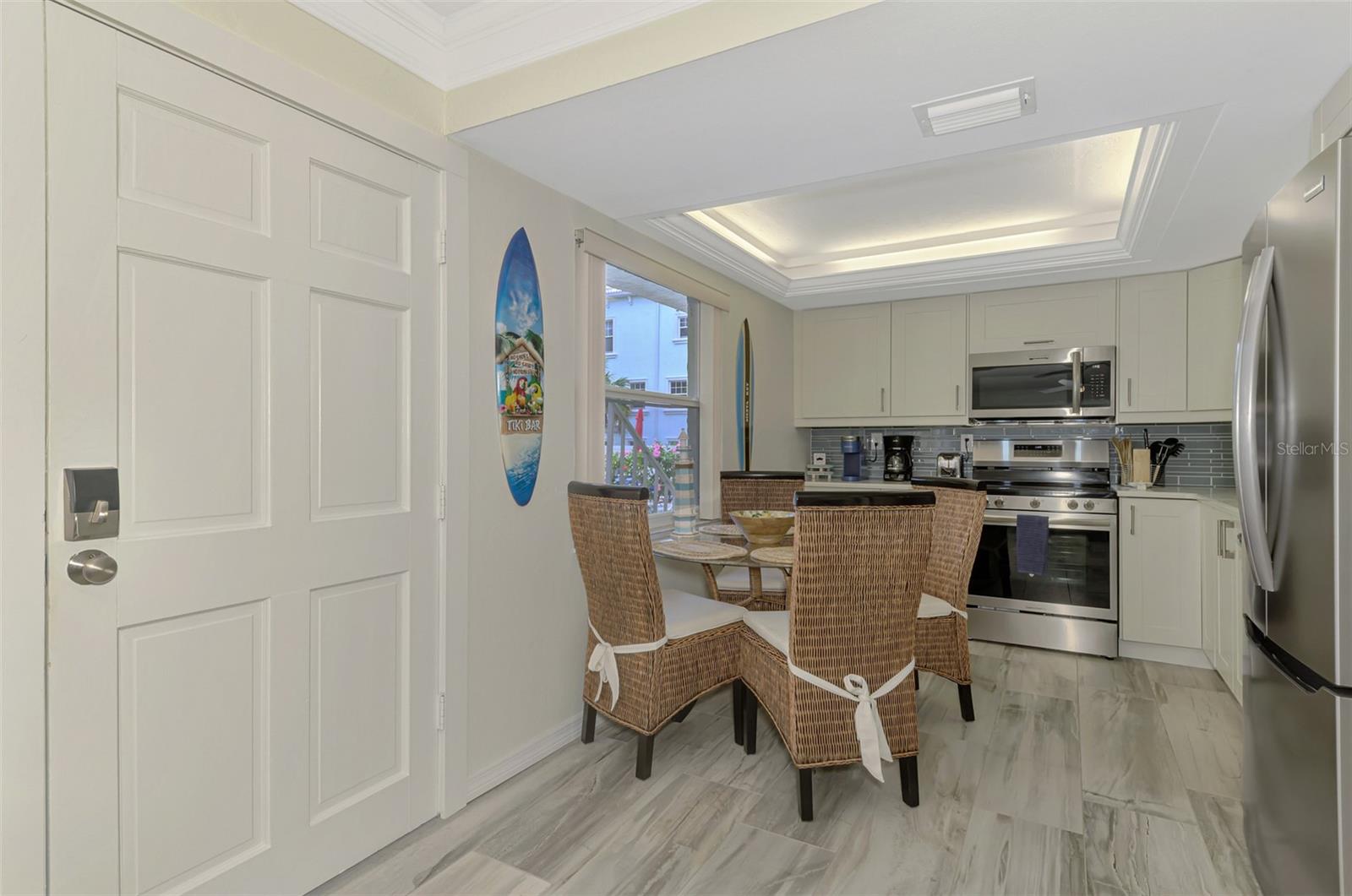 TWIN BANYAN - Residential Lease