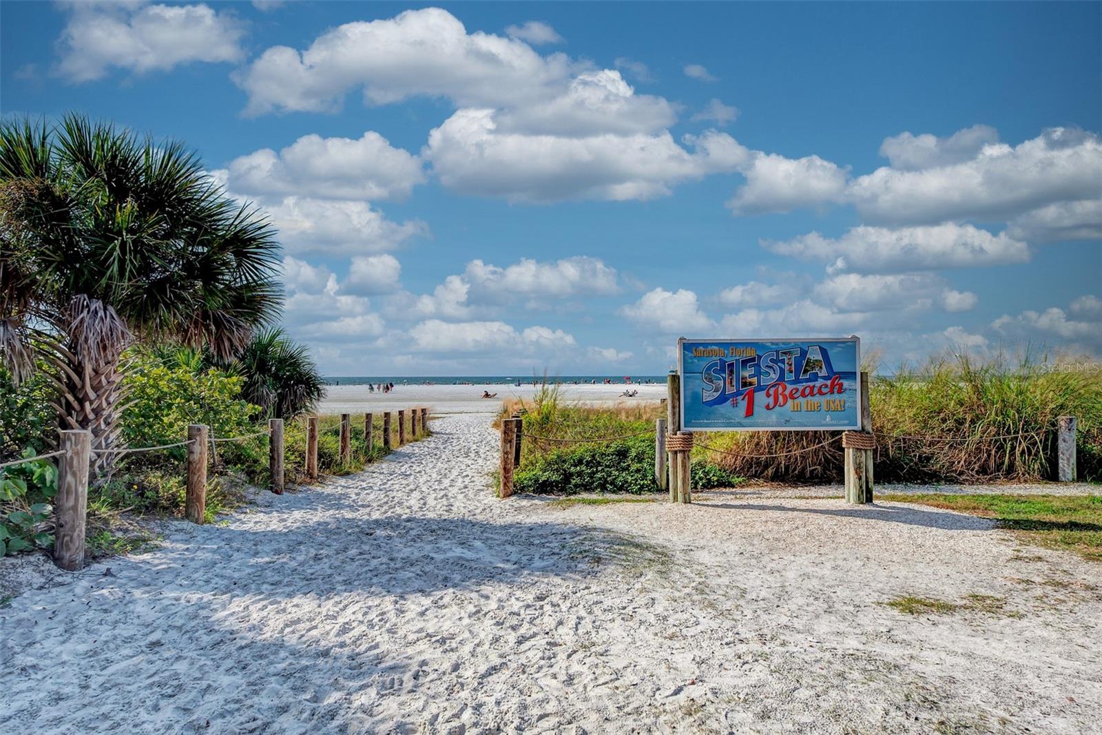 TWIN BANYAN - Residential Lease
