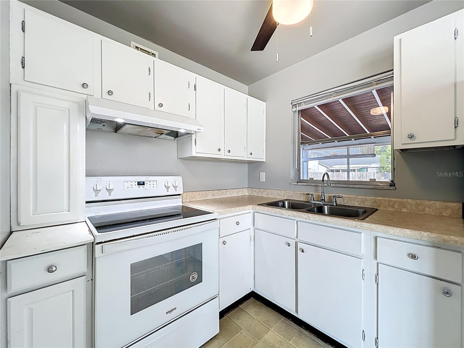 DELTONA LAKES UNIT 07 - Residential