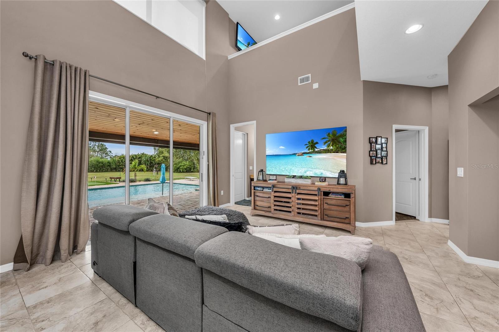 POMELLO PARK - Residential