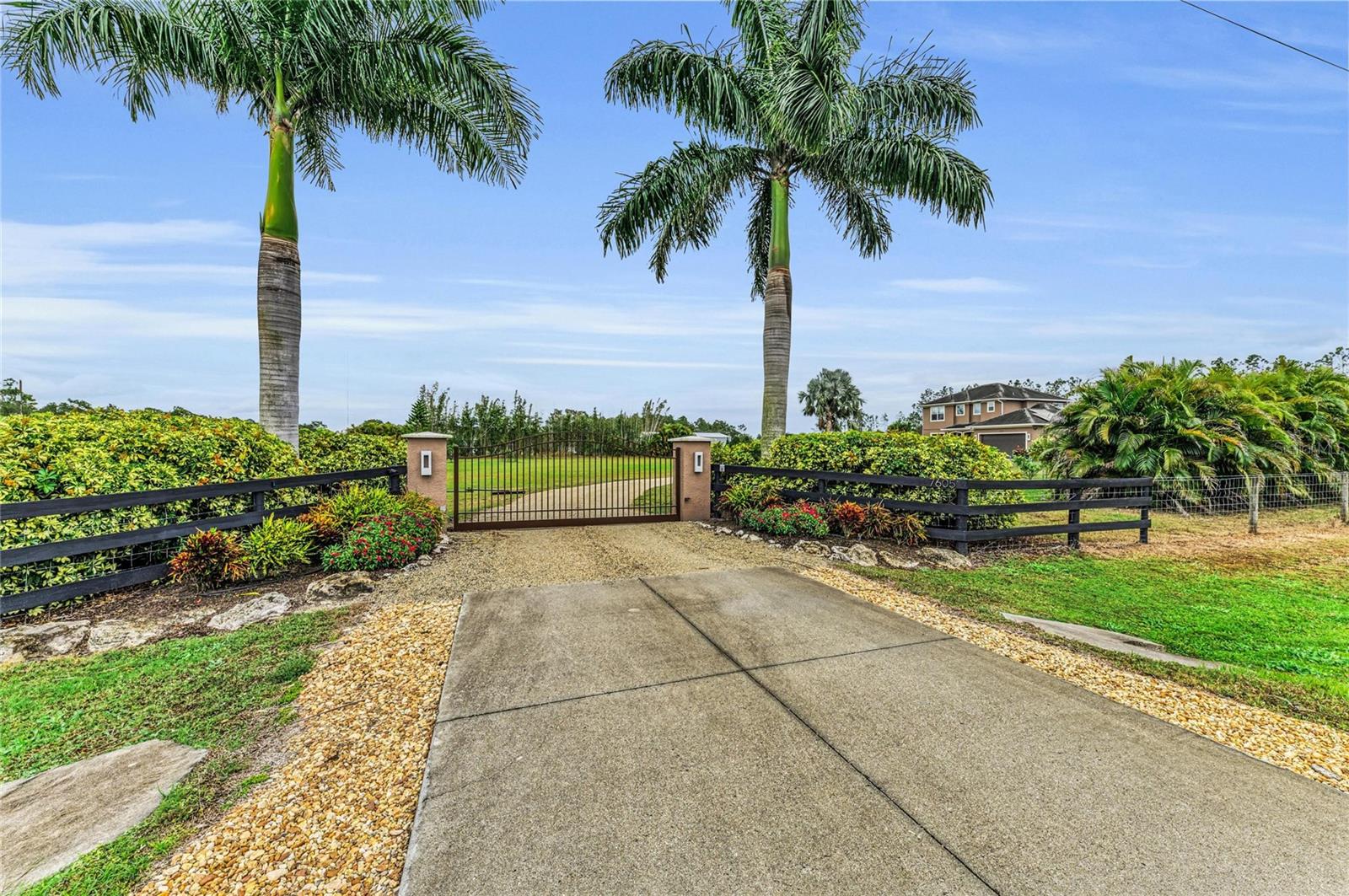 POMELLO PARK - Residential