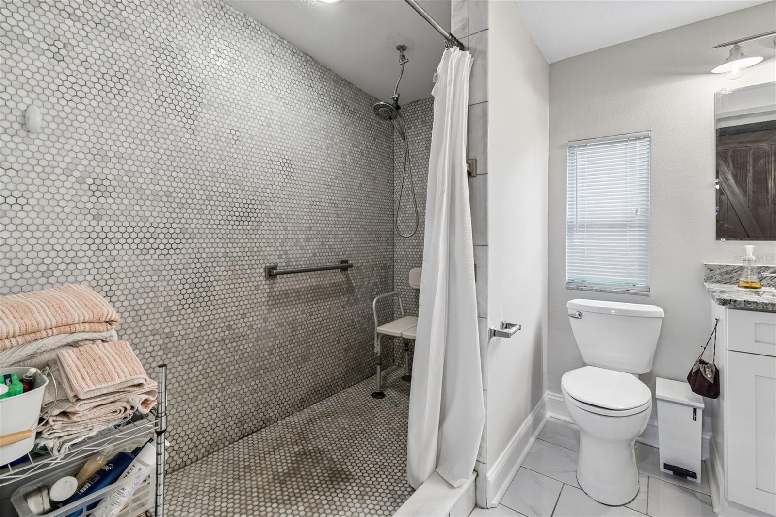 BAYHILL ESTATES 2ND ADD - Residential