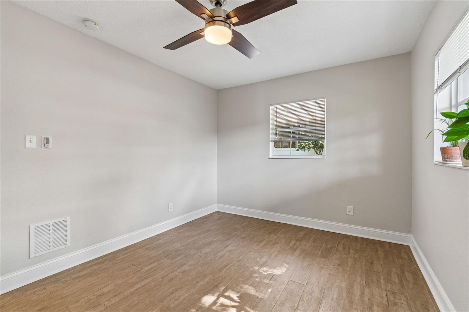 BAYHILL ESTATES 2ND ADD - Residential