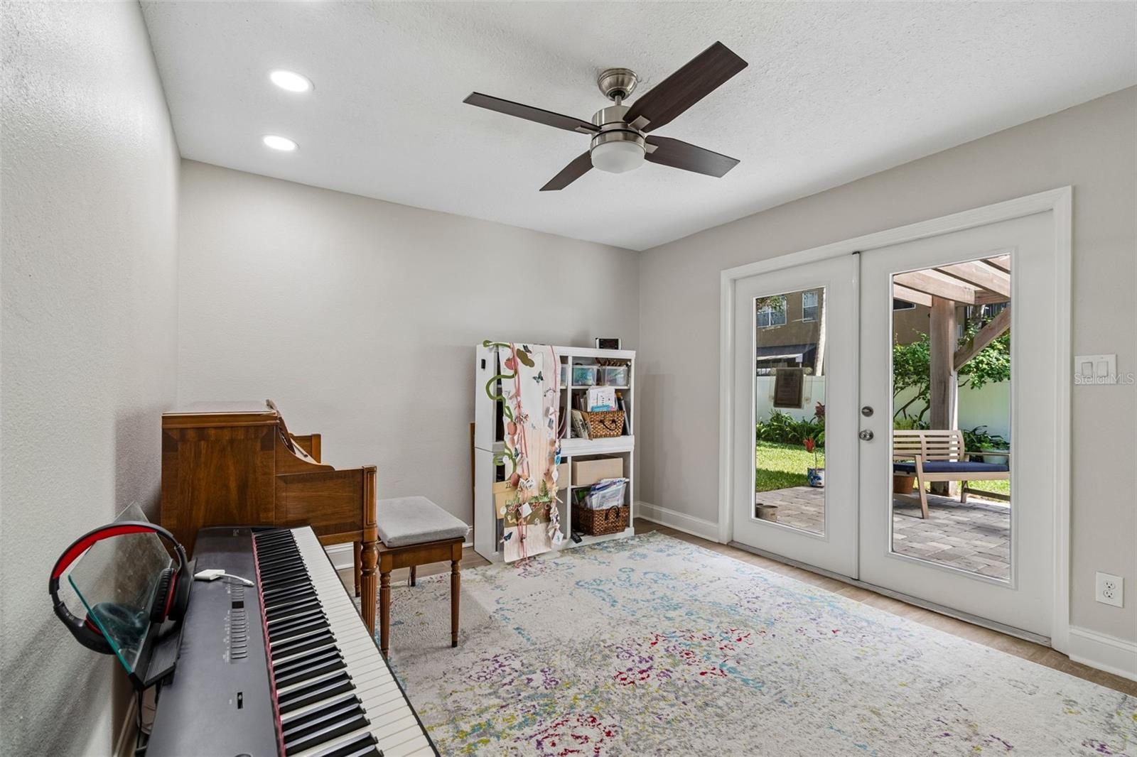 BAYHILL ESTATES 2ND ADD - Residential