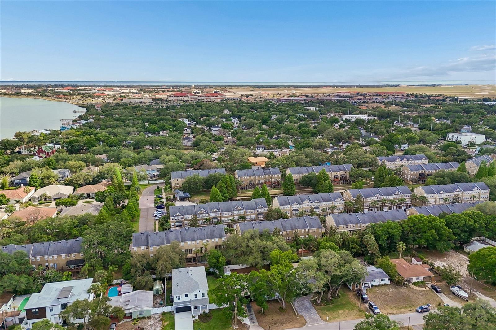 BAYHILL ESTATES 2ND ADD - Residential