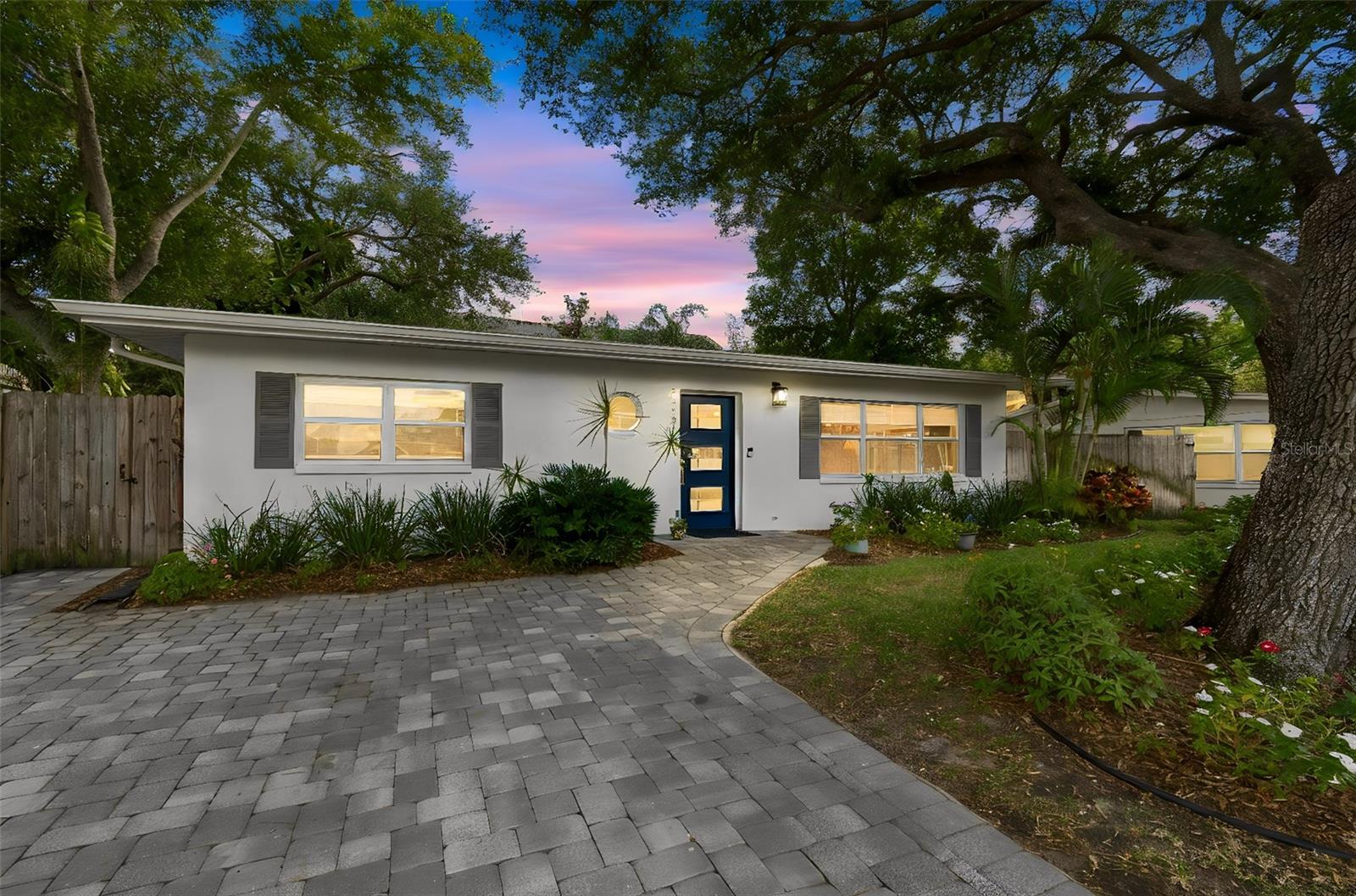 BAYHILL ESTATES 2ND ADD - Residential