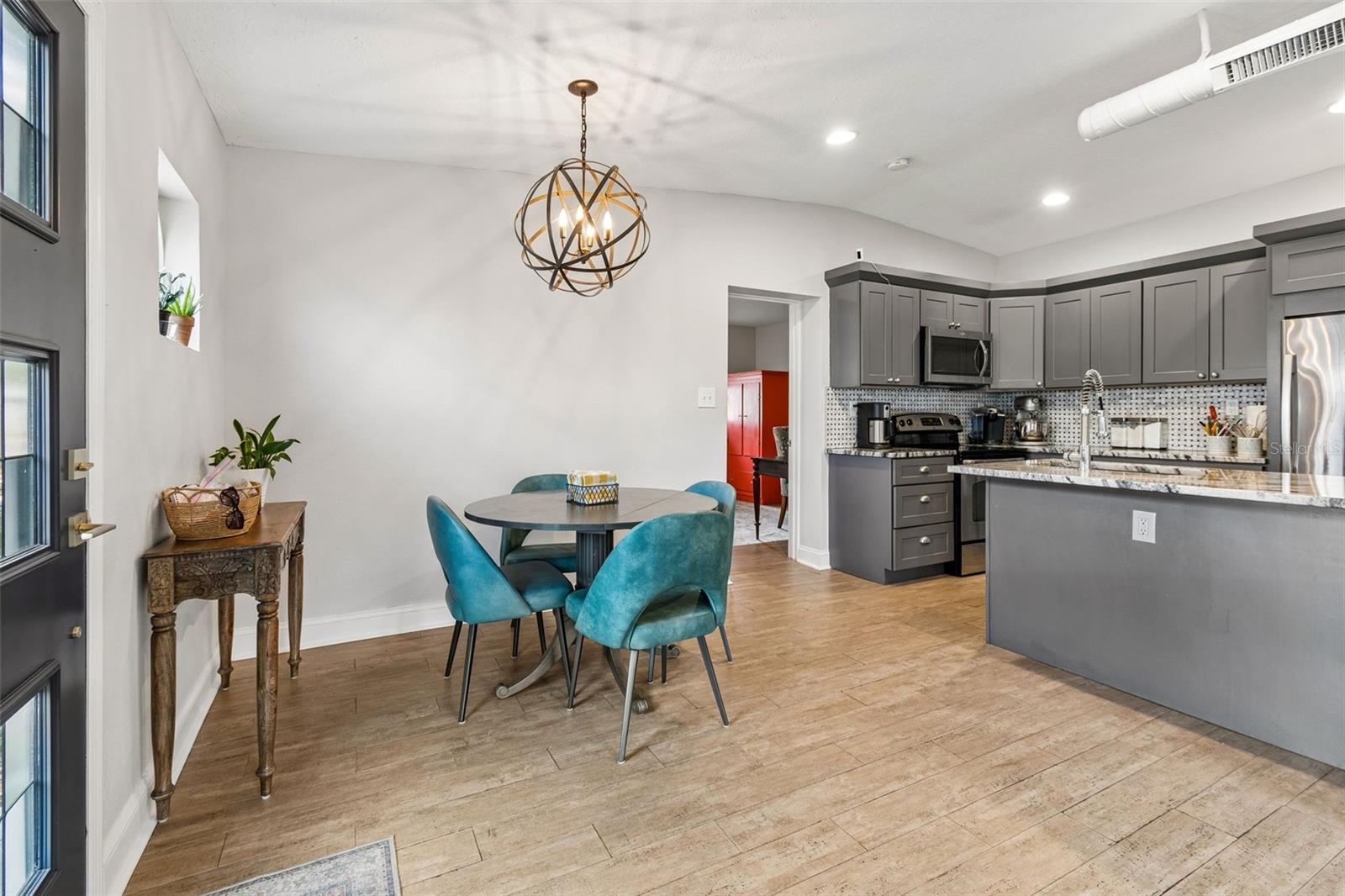 BAYHILL ESTATES 2ND ADD - Residential