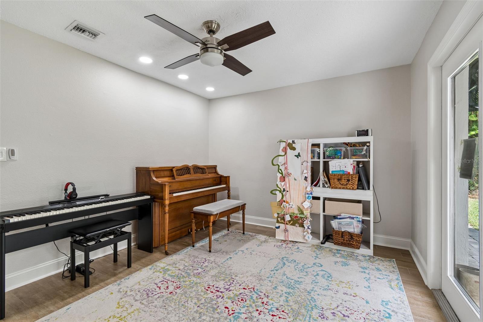 BAYHILL ESTATES 2ND ADD - Residential