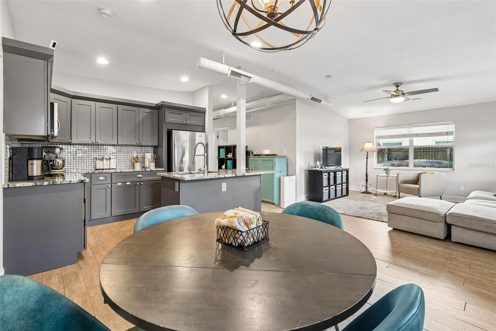 BAYHILL ESTATES 2ND ADD - Residential