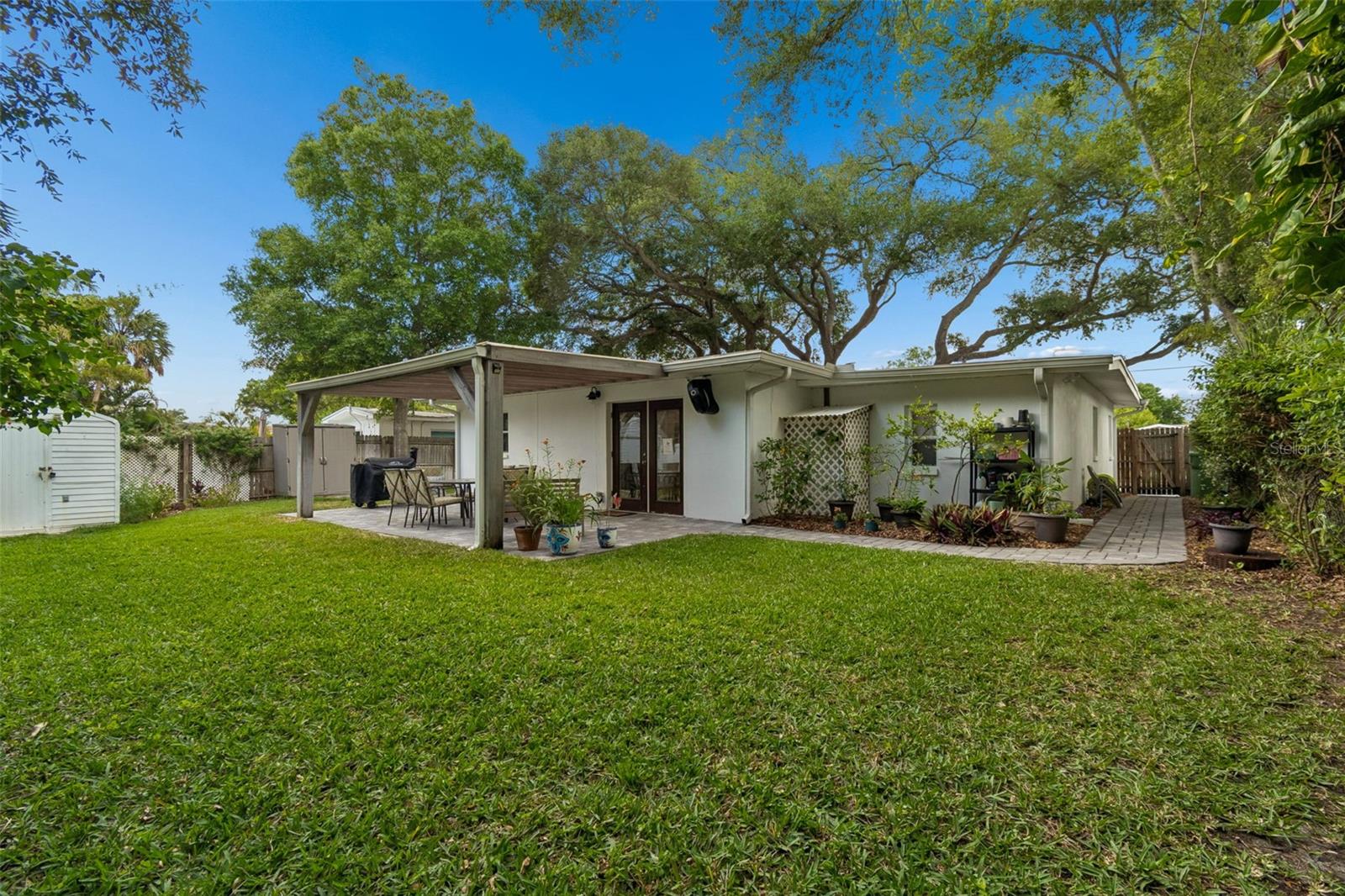 BAYHILL ESTATES 2ND ADD - Residential